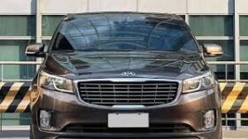 Used 2018 Kia Carnival EX