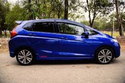 
										Used 2017 Honda Fit 1.5 Hybird S full									